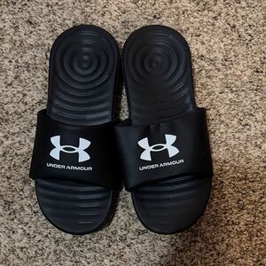 Under Armour Black Slides YOUTH